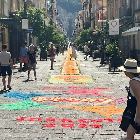 Effe Oda ve Kahvaltı